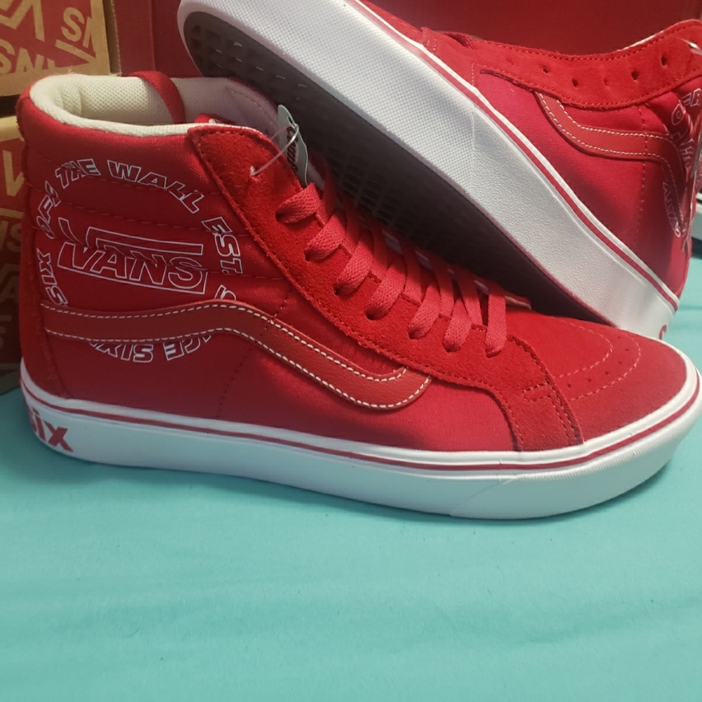 Vans - Picture 2 of 3